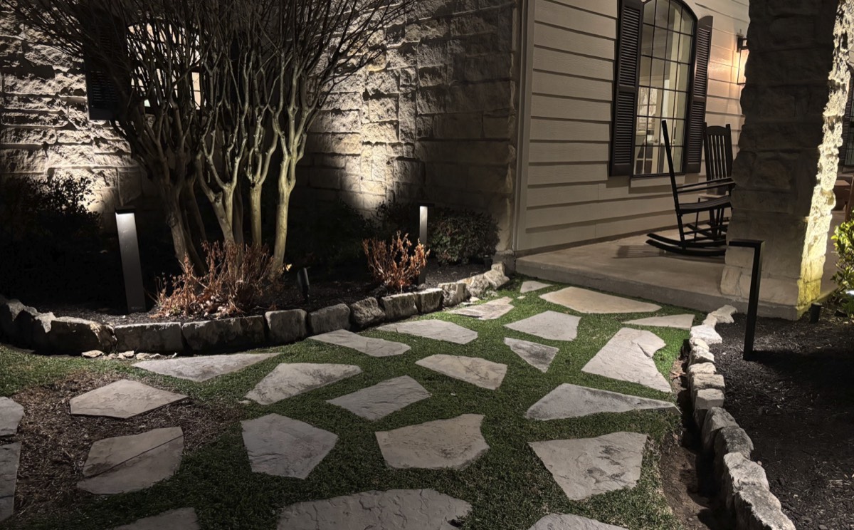 Soft lighting for natural outdoor spaces. 3